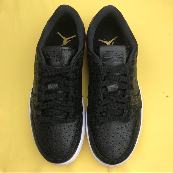 air jordan 1 retro low ns women's shoe